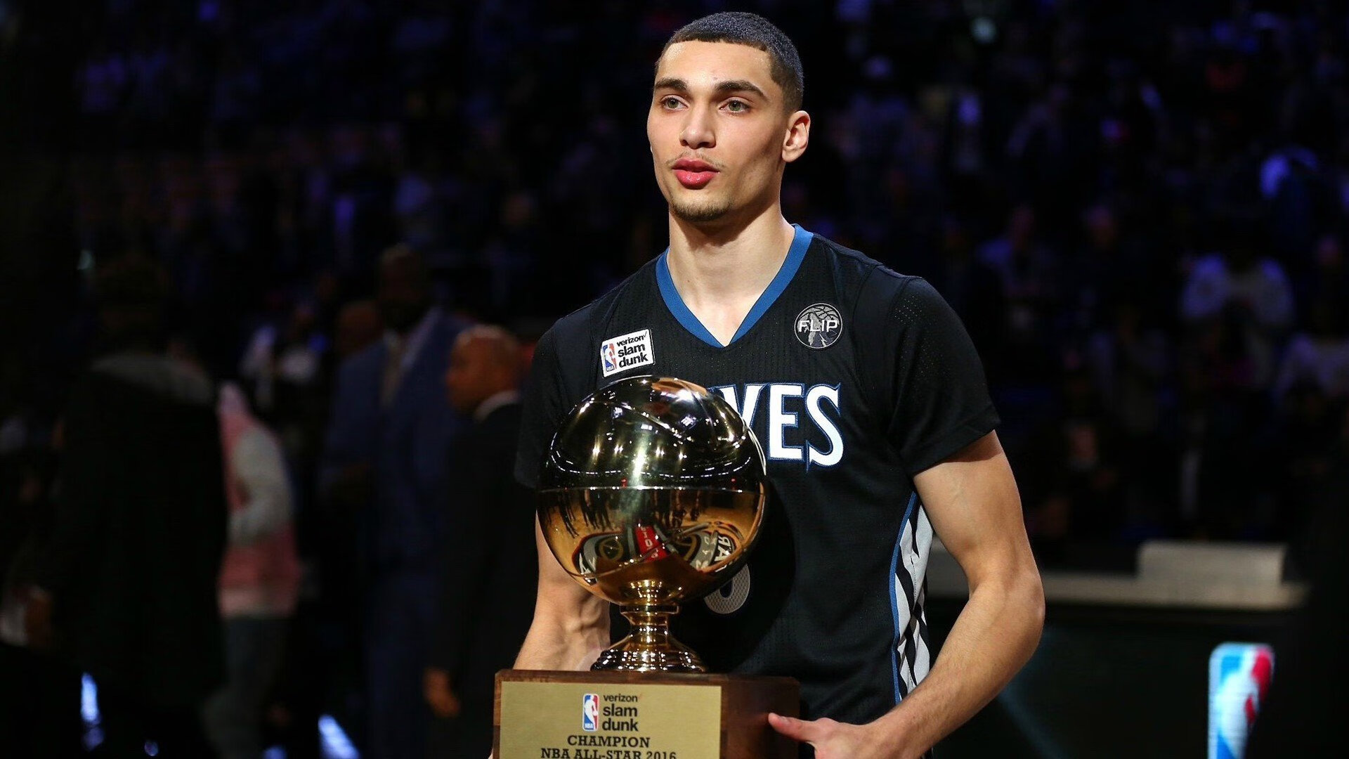 德克斯决赛精彩瞬间引爆现场，德克斯决赛精彩瞬间引爆现场图片