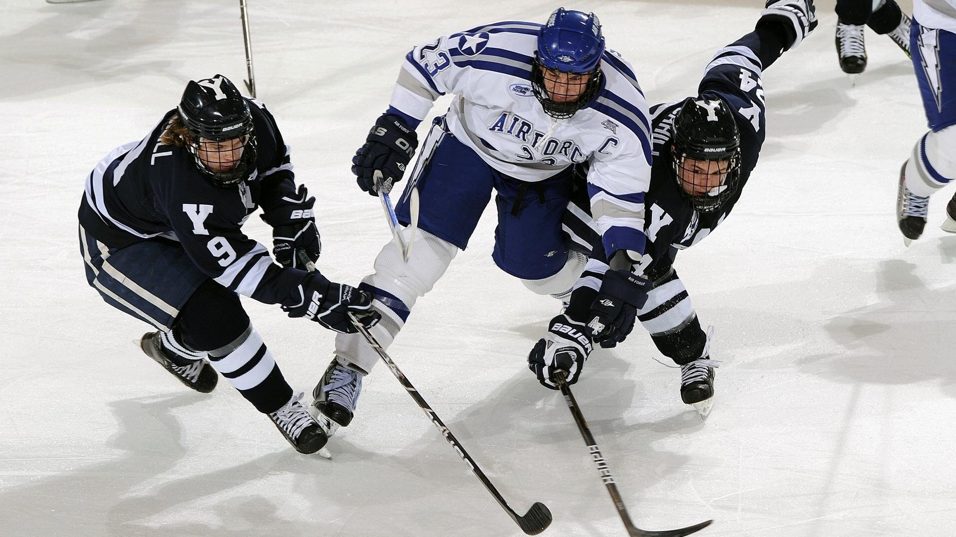 英超豪门再度翻车争冠集团混战加剧，英超十大豪门球队