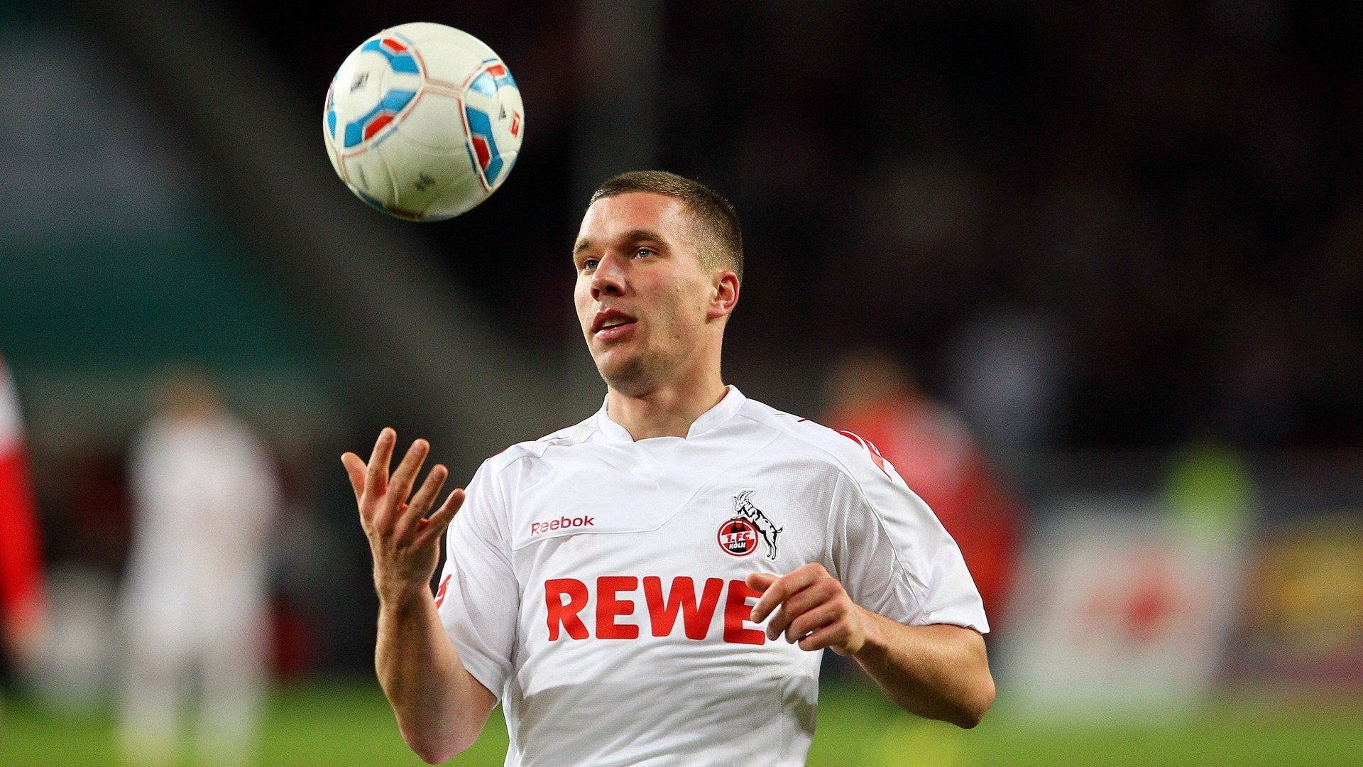 德甲第四轮三场大战爆出意外，积分榜洗牌，德甲第三轮比赛结果